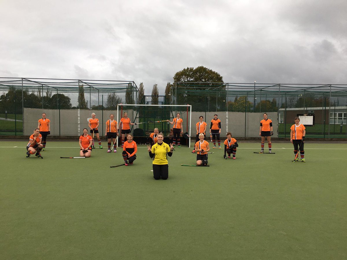 WilmslowHockeyC's tweet photo. And just like that, the #WHCNomads crack out a top #SociallyDistanced photo opp! #StillStylish #manchesterlockdown #tier3lockdown #HockeyFamily @EnglandHockey https://t.co/TjU221bI3Z
