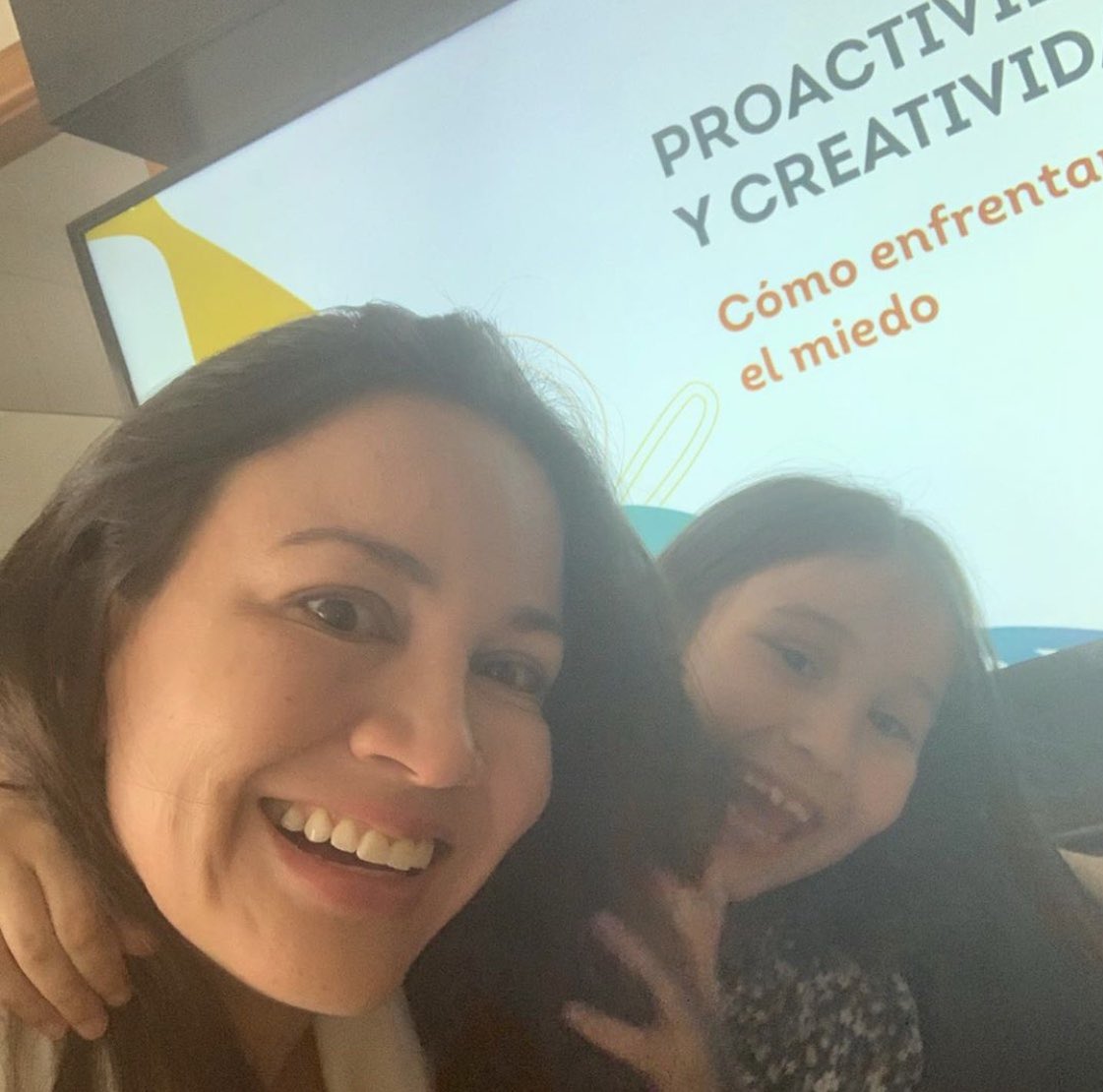 TaniaMonteroO's tweet photo. Jornada en familia!! #jornada2020 @Grupo_Vilaseca #lohumanoquenosune https://t.co/PYnm6S0u91