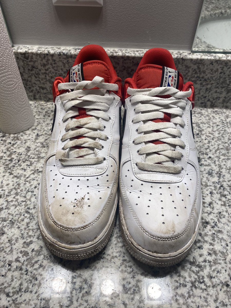 soakysolez's tweet photo. If you messed up yo favorite shoes @ the kappa party hmu‼️‼️ #asuTWITTER #asu24 #asu23 #asu22 #asu21 https://t.co/aI7go4tOjz
