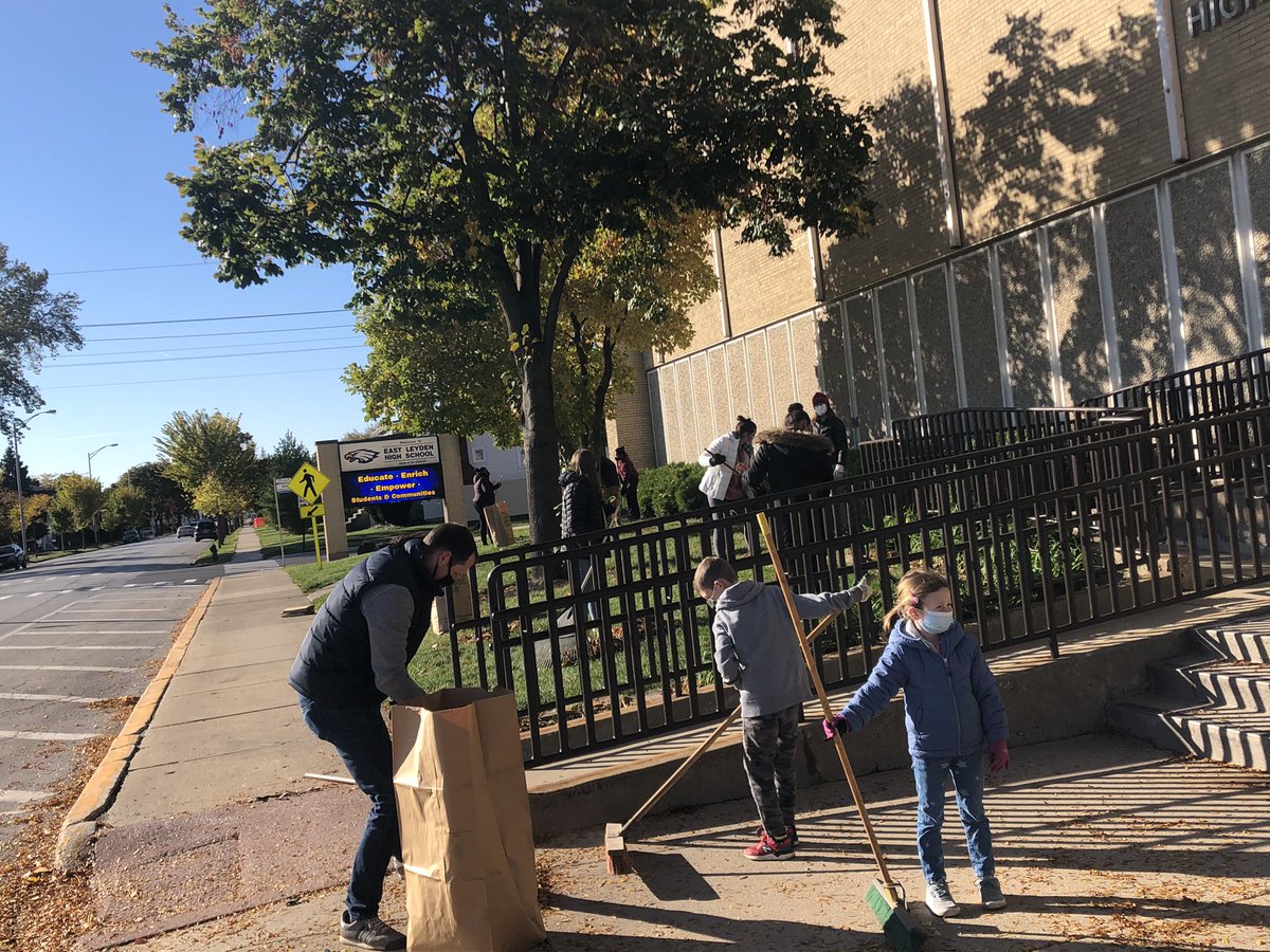 Had such a great time volunteering on Make A Difference Day!😊 it was great being back at East and spending time with other students❤️ #leydenpride
