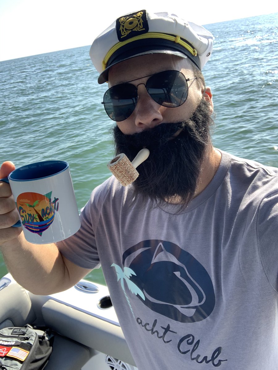 BobRob31's tweet image. . @SirYacht a fitting way to celebrate B1G kickoff #siryachtday #siryachtwasright