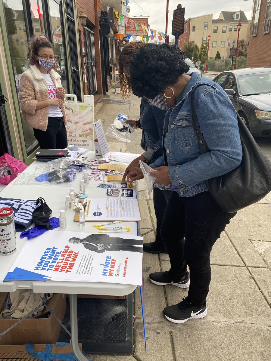 bettercivics's tweet photo. We spent today doing what we love, talking with voters! Thanks @sci_fictional15 Another Planet Barber Shop 💈 #shapeupthevote @PPFA &amp; @VotingIsLocal for another great Vote Safe event! https://t.co/mlHeTwmSNN