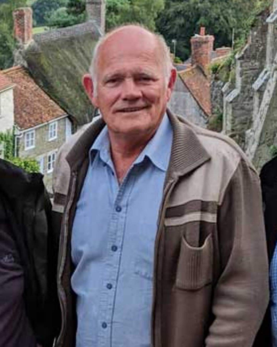 It is with great sadness that Ray Humpries MBE passed away earlier today. Ray was a former chairman who led our carnival for over 37 years with Chris by his side. Ray was a true gent &amp; as our current Patron we will miss him.
Our thoughts are with Chris and his family at this time