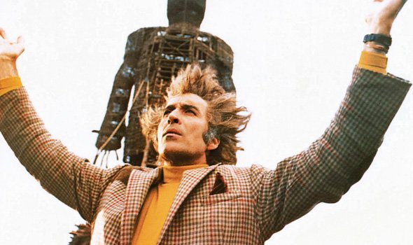 24/31 THE WICKER MAN (1973)A repressed policeman arrives at a remote Scottish island to investigate the disappearance of a girl.Eerie, powerful, totemic. Superimposing horrific happenings over beautiful landscapes, this is the film that defined folk horror.  #31DaysOfHalloween