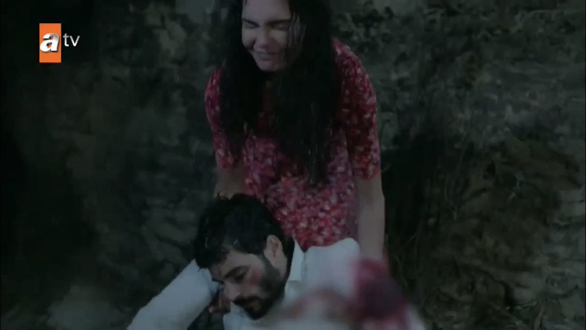 she’s gonna carry him to safety and she’ll do it herself  #Hercai  #ReyMir