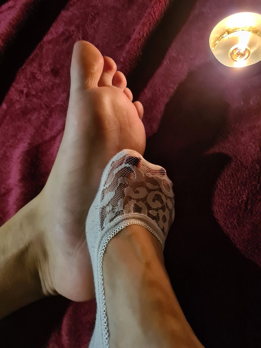 CherryPinkies's tweet photo. Blankets, candles and lacey socks... Cum feel cozy with me ♥
More here: https://t.co/Vd4CXZoD7z https://t.co/bRk6bChRmu
