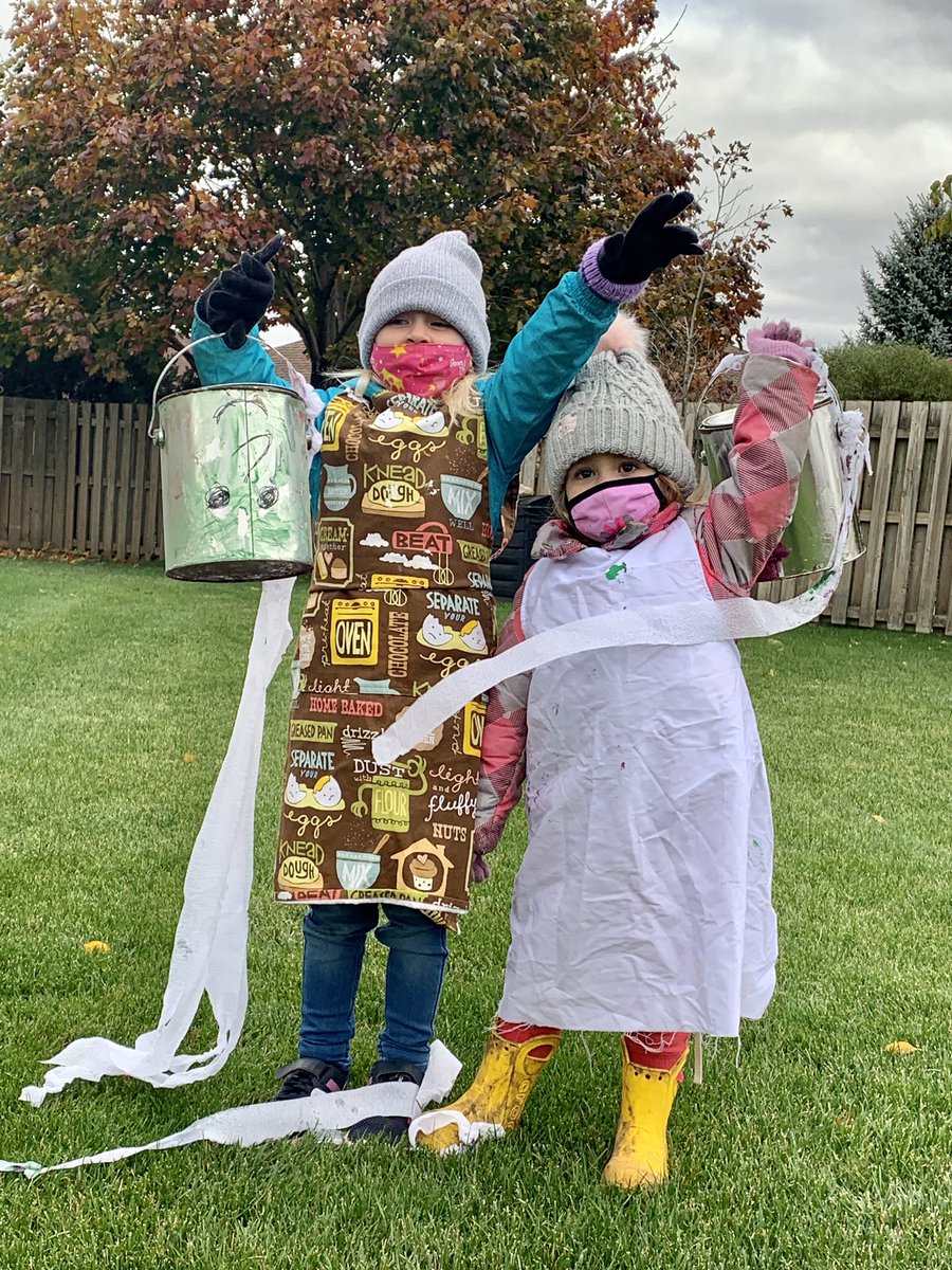 DBentleyPhD's tweet image. These two #miniscientists had an exploding-good time today

👩‍🔬 baking soda + vinegar + a paint can decorated as a witch = “a flying witch”

Thank you to @TheSpaceGal for inspiring these kiddos to ask questions, to get messy, and to learn learn learn!!! 

#ScienceSaturday 🧪