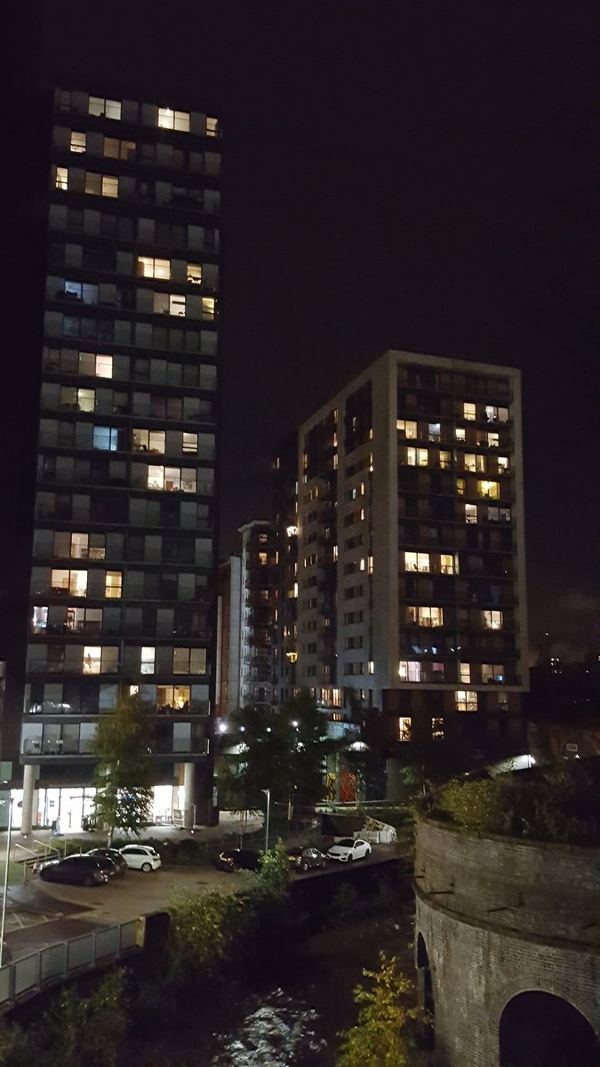BH_CAG's tweet photo. As everywhere closed at 10pm thousands check in to flammable flats for the 2nd night in Tier 3 @GreenQuarterMcr #Manchester

All have no idea when &amp; if their #claddingscandal will end

@McrCladiators
@EOCS_Official
#EndOurCladdingScandal
#Tier3Blockdown 
@RobertJenrick  
@mhclg https://t.co/RbCkn9bXiF