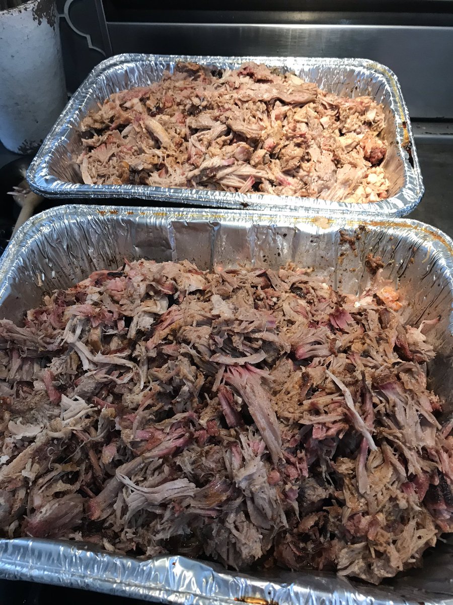 SeanKelleyLive's tweet photo. Hey @mavsequipment you wanted to see the finished product. Here you go. Game prep is done. Time to call @GamecockFB at @LSUsports on @ESPNRadio. #radiosmoke https://t.co/kptO5OYDWE