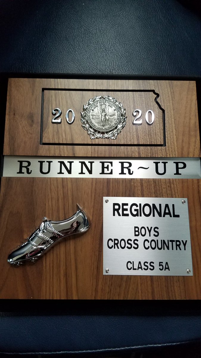 LansingTrack's tweet photo. Congratulations to the Lansing boys  cross country team, as well as Anya Anderson! #statebound #wheretheheckisaugusta #proudofthepride https://t.co/JbG2WnKQ3y