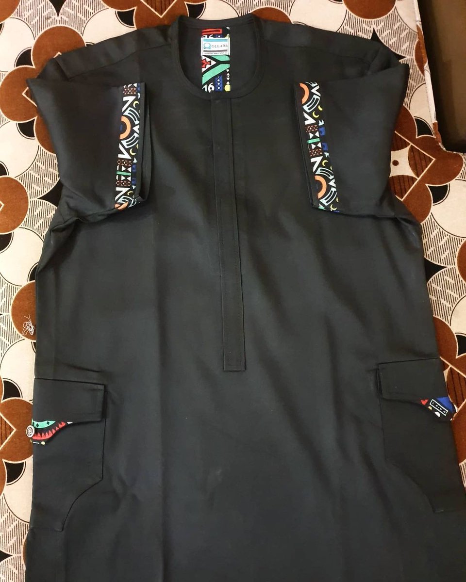 Qollars's tweet image. The 'Plain and Pattern' Truth
» Sleeve - Short
» Button Closed Side Pockets

Price: N12,000 (Fabric Provided)

#kaftanking #plainandpattern #owambe #style #menswear #mensstyle #fashion #ootdmen #styleblogger #menwithstyle #mensfashion #kaftan #qollars #endsars #stayfresh😎