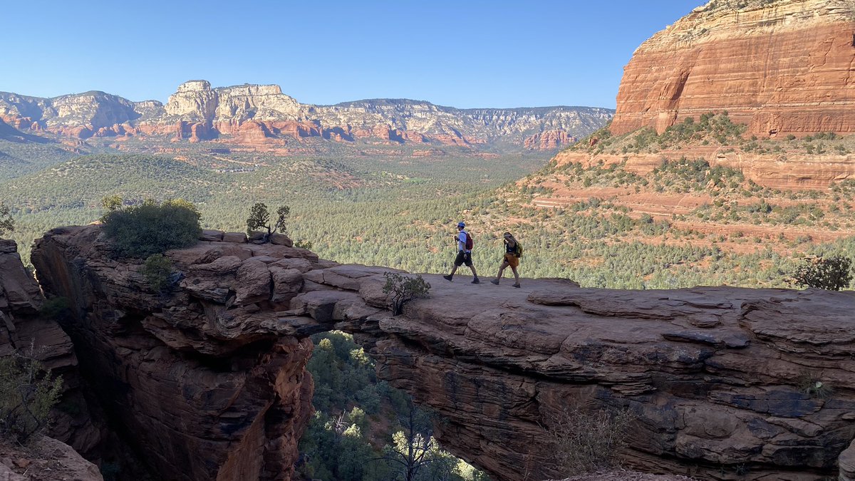 LindseyHenry365's tweet image. Incredible views from the Devil’s Bridge hike! 😈 

#DevilsBridge #hike #hiking #Arizona #travel #fall #views #roadtrip #Sedona