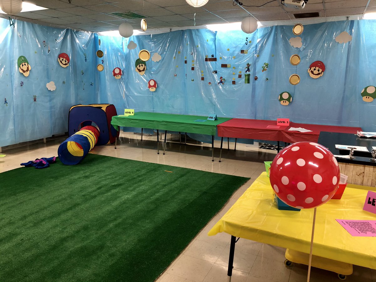 daliese2's tweet photo. This week we leaves for to “Level Up “ our personal narrative writing by stepping into a video game- Super Mario- complete with tunnels, scooters, and flags. Everyone worked so hard! Thank you @heyhopeking @heywadeking for the inspiration! @HMSIndians https://t.co/zxknDNTiOa