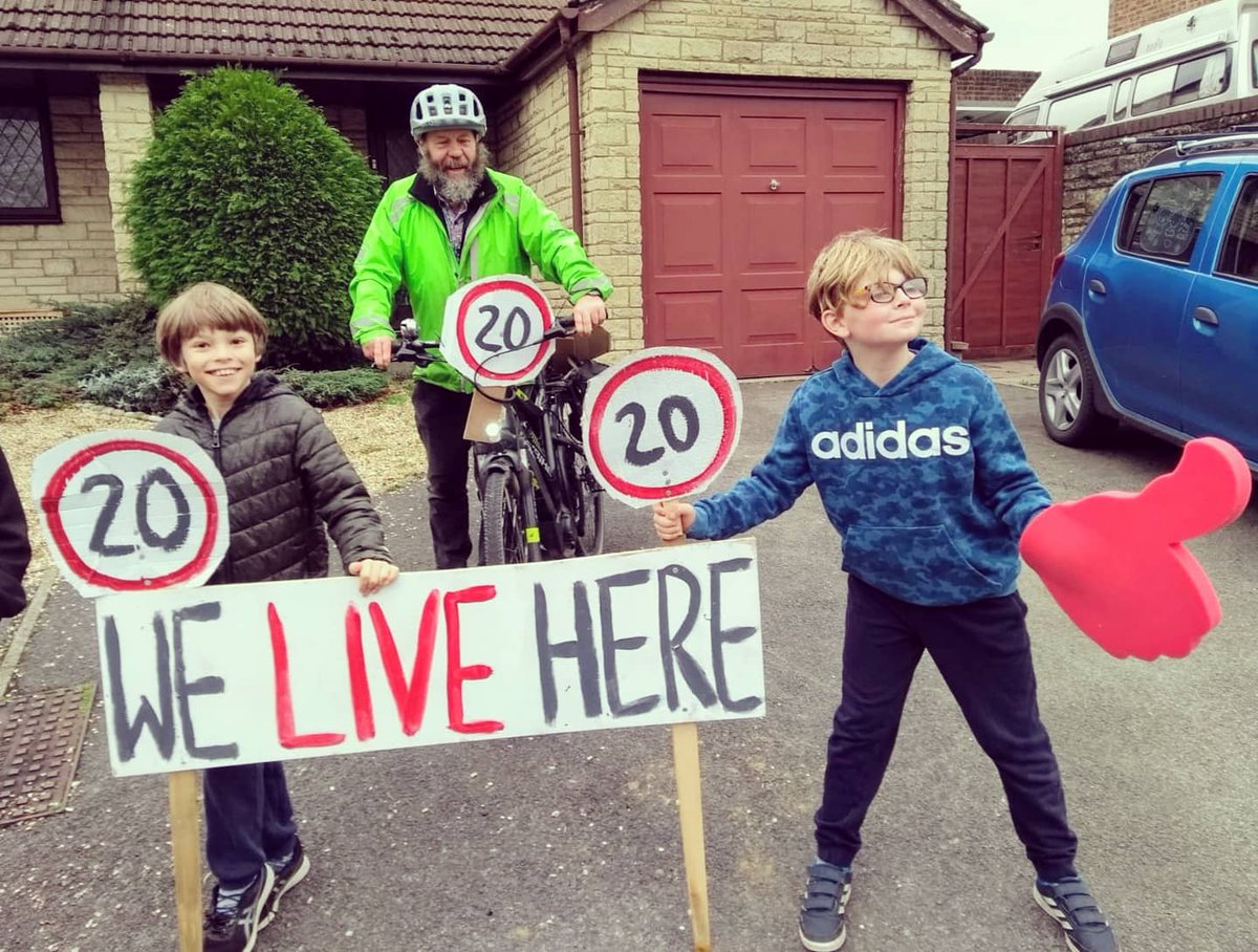 StroudGreens's tweet photo. Fantastic #community event raising awareness of speed safety in #Stroud. 

Keeping our communities safe and well. 

#BeSpeedAware #StroudandProud
#SlowDownSaveLives https://t.co/XEs5TrDLjW