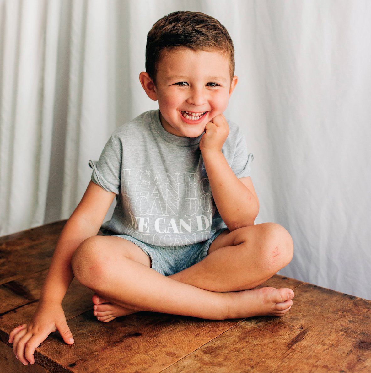 Hey mamas! 👋 We’ve got something to encourage your little ones to reach for the stars. Shop the "I can do it. You can do it. We can do it." tee now ➡️ bit.ly/30SSzkw