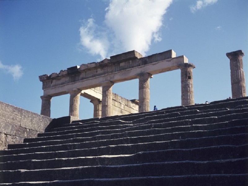 Europeanaeu's tweet photo. Foreign findings: Italian archaeologists in the Dodecanese islands. Read our blog to learn about the influence that Italian archeologists in the Dodecanese had in the local history and heritage of the island group
➡️ https://t.co/hVgAREztOU https://t.co/qQ1Bm2bfQa