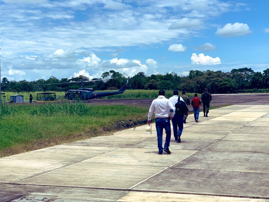 JulianPerdomoLo's tweet photo. @alc_sanvicente Rumbo a la cristalina del losada, anunciaremos un importante proyecto e inversión para la zona limítrofe entre Caquetá y Meta. Gracias por todo el apoyo @ftc_omega @COL_EJERCITO @FuerzasMilCol https://t.co/5Hs2YHazi8