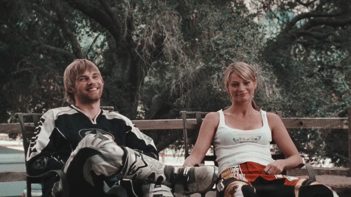 MikeVogelCom's tweet photo. Throw🔙
Mike Vogel as Trip Carlyle in ”Supercross” (2005) #mikevogel #stevehowey #cameronrichardson #sophiabush #channingtatum #supercross #supercross2005 https://t.co/puCy5EBwxQ