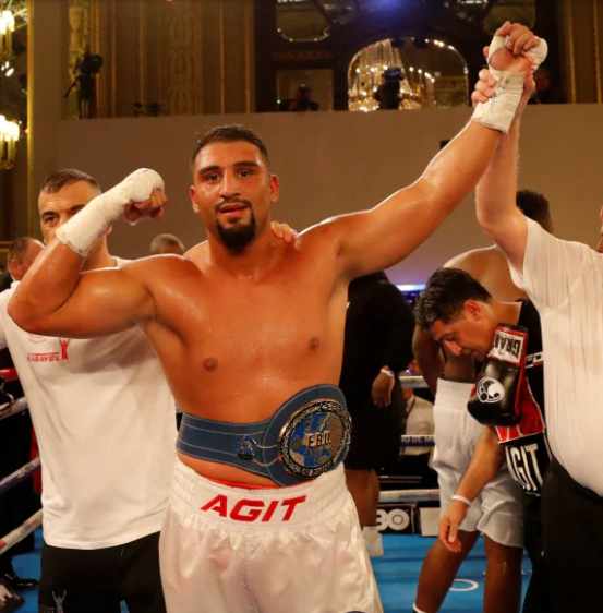 Boxing Odds and Ends: Fury’s Next Opponent, Lomachenko Redux and More
https://t.co/G5qWA7lTvD
#boxing #boxer #boxingnews #fight #fights #fighter #fightnews #sports #sportsnews #boxingworld #boxeo #boxen #Fury #LomachenkoLopez #LomaLopez #Lomachenko https://t.co/lpxPRsibtm