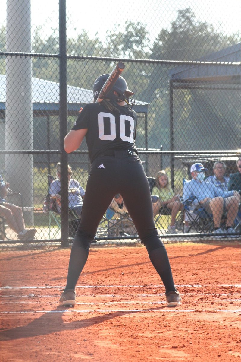 skyebird7's tweet photo. finishing our season making history at Upson Lee was by far the best moment of 2020. UL softball has never made it to the sweet sixteen before &amp; although our season stops there, we’ve accomplished so much this year. go knights!! https://t.co/Gch2ZeGHmX