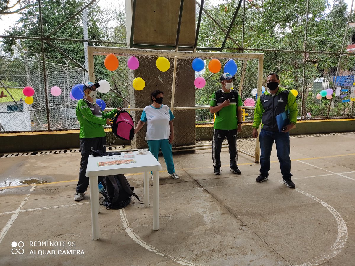 santato1707's tweet photo. Feria de servicios comuna 3, #Deporte #ActividadFisica #Recreacion #PPYPL #ElINDERSeSiente  @NelsonPrezBote2  @DianaToroZ @CamiloLondono13  @cachetes19891 @yubekada https://t.co/vw56XkaE7j