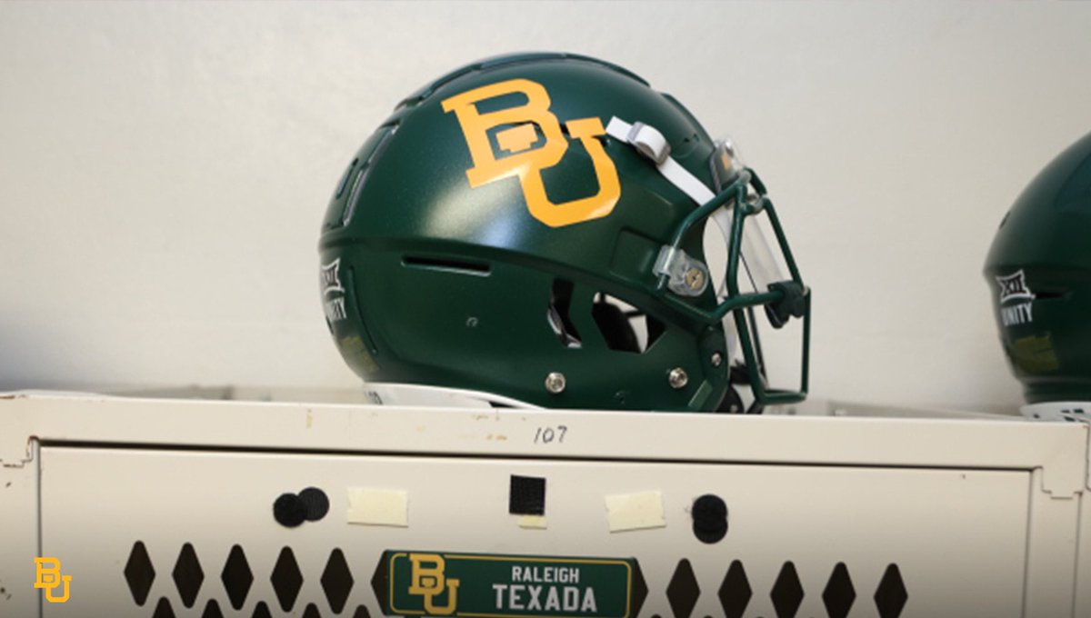 BUFootball's tweet photo. Today’s fit 🟩🟩🟩

#BUiltDifferent | #SicEm https://t.co/XMOnZ7Yo7W