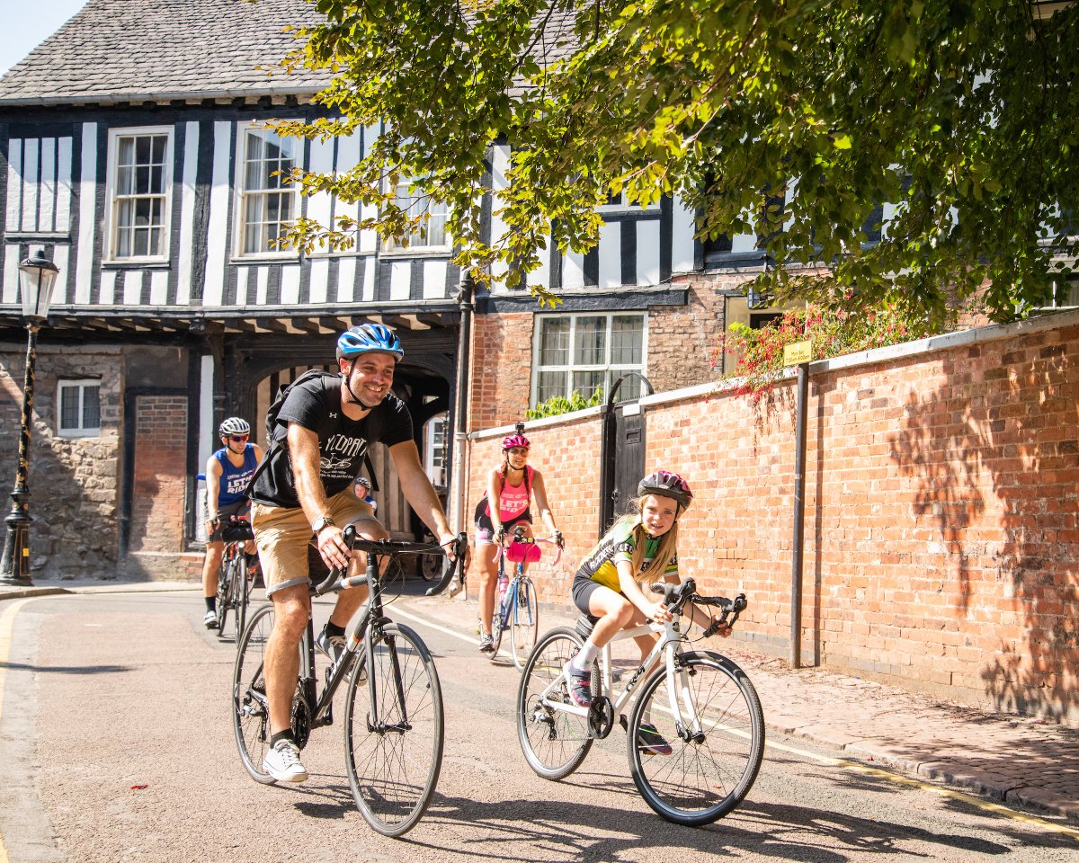 British Cycling (@britishcycling) on Twitter photo #ICYMI ๐ <a href="/DameSarahStorey/">Dame Sarah Storey</a> has called for amendments to the #HighwayCode to make it clear that riding two abreast is not just legal, but itโs also safer and more convenient for all road users ๐
Read more ๐ bit.ly/37uvvMW
Respond ๐ฃ bit.ly/2H59bOT #ICYMI ๐ <a href="/DameSarahStorey/">Dame Sarah Storey</a> has called for amendments to the #HighwayCode to make it clear that riding two abreast is not just legal, but itโs also safer and more convenient for all road users ๐
Read more ๐ bit.ly/37uvvMW
Respond ๐ฃ bit.ly/2H59bOT