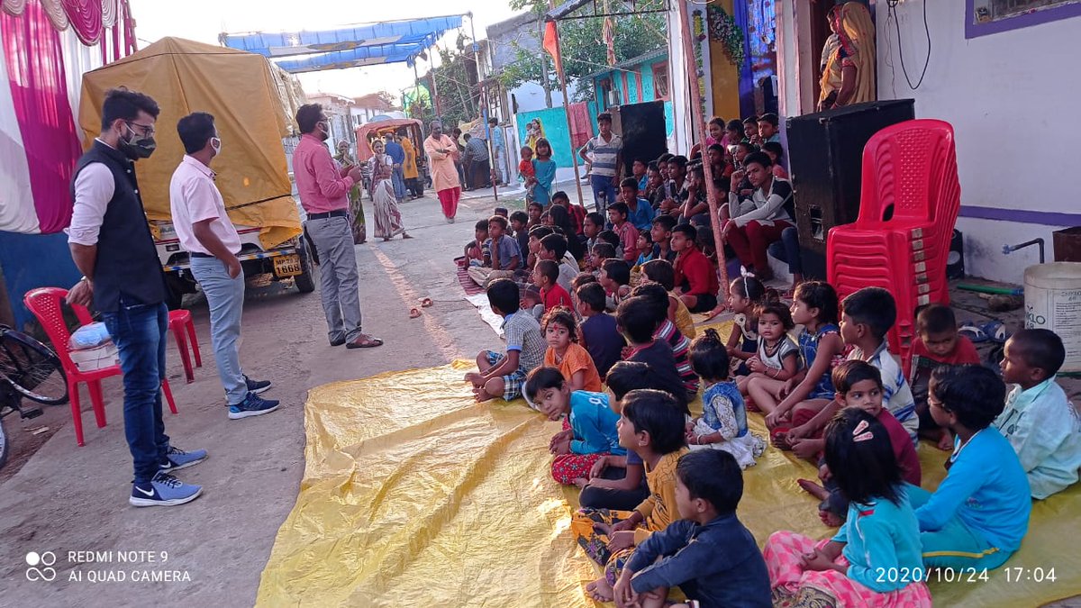 amankhanjugnu's tweet photo. *Under the "Nine Days of Safety" program, the book "Baat Apni Suraksha Ki" focused on the safety of children and Masks & Sanitizer were also distributed to children for Safety against corona.*
#MajorAmitEducationSociety #ChildAbusePrevention #celebrateforacause
#Dist3040 https://t.co/KtZM5ro4ca