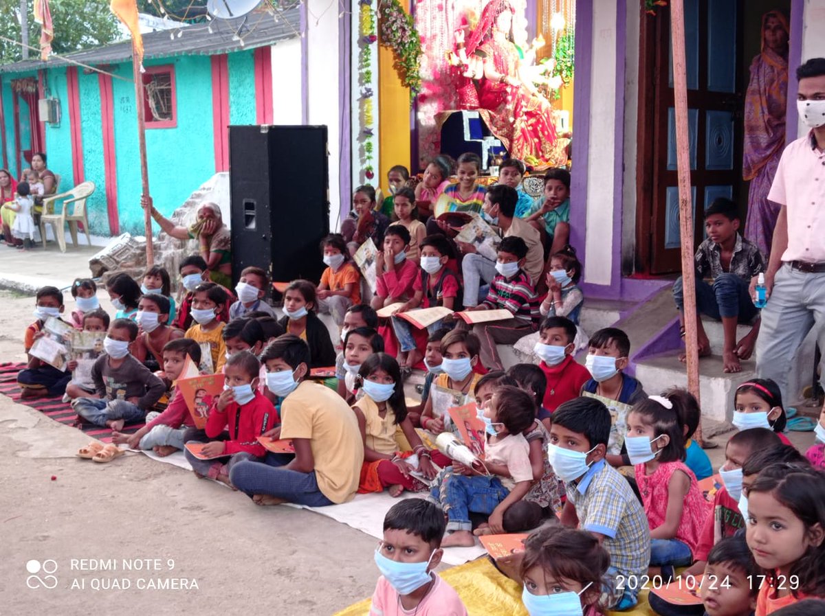 amankhanjugnu's tweet photo. *Under the "Nine Days of Safety" program, the book "Baat Apni Suraksha Ki" focused on the safety of children and Masks & Sanitizer were also distributed to children for Safety against corona.*
#MajorAmitEducationSociety #ChildAbusePrevention #celebrateforacause
#Dist3040 https://t.co/KtZM5ro4ca