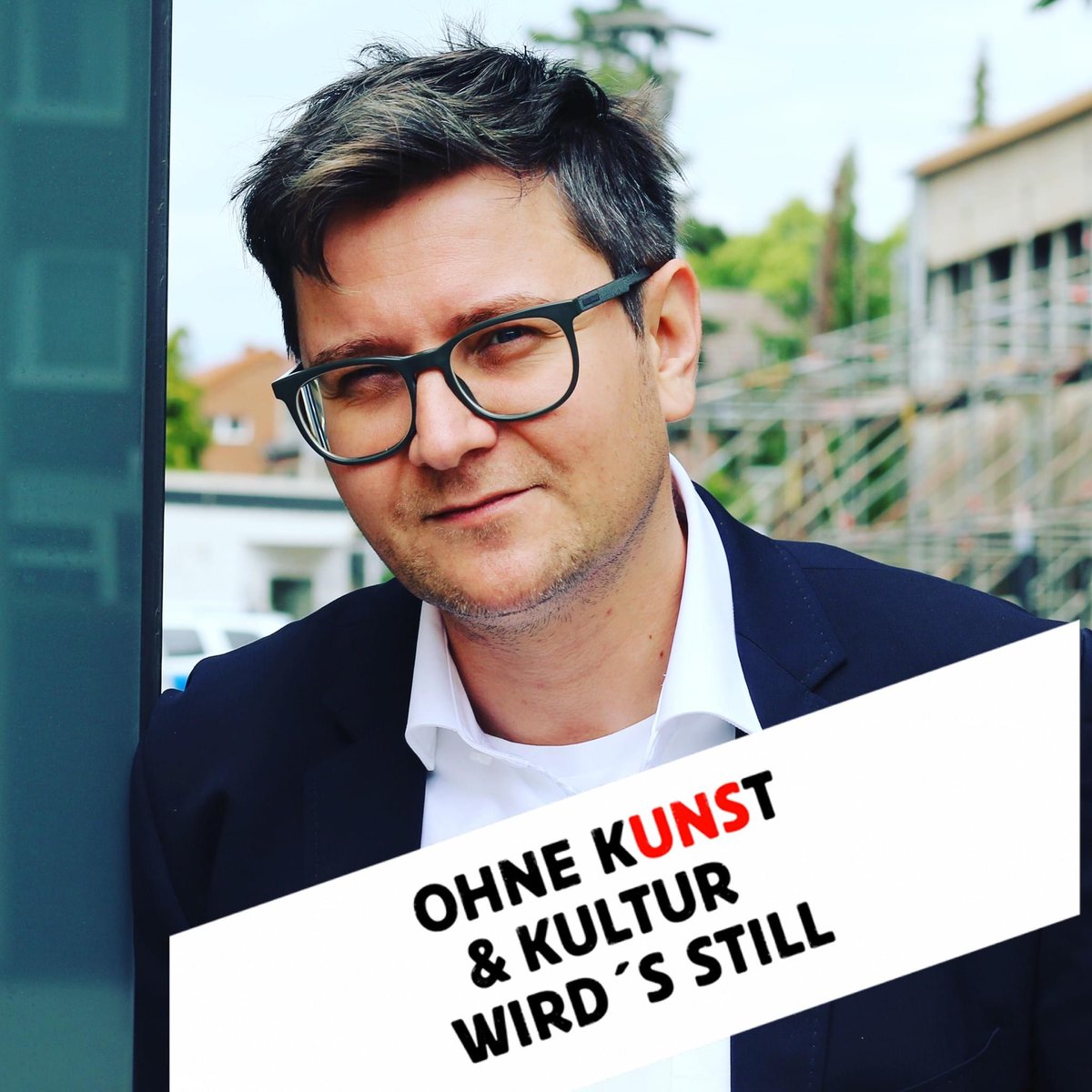 torsten_hautnah's tweet photo. #Corona und der Krise, die #Kunst und #Kultur gerade erleben, ist dieses #AvaUpdate geschuldet.
Solidarität mit allen Künstler*innen, kulturellen Institutionen und Solo-Selbstständigen! ✊🏼 https://t.co/WuRdtq46Sx