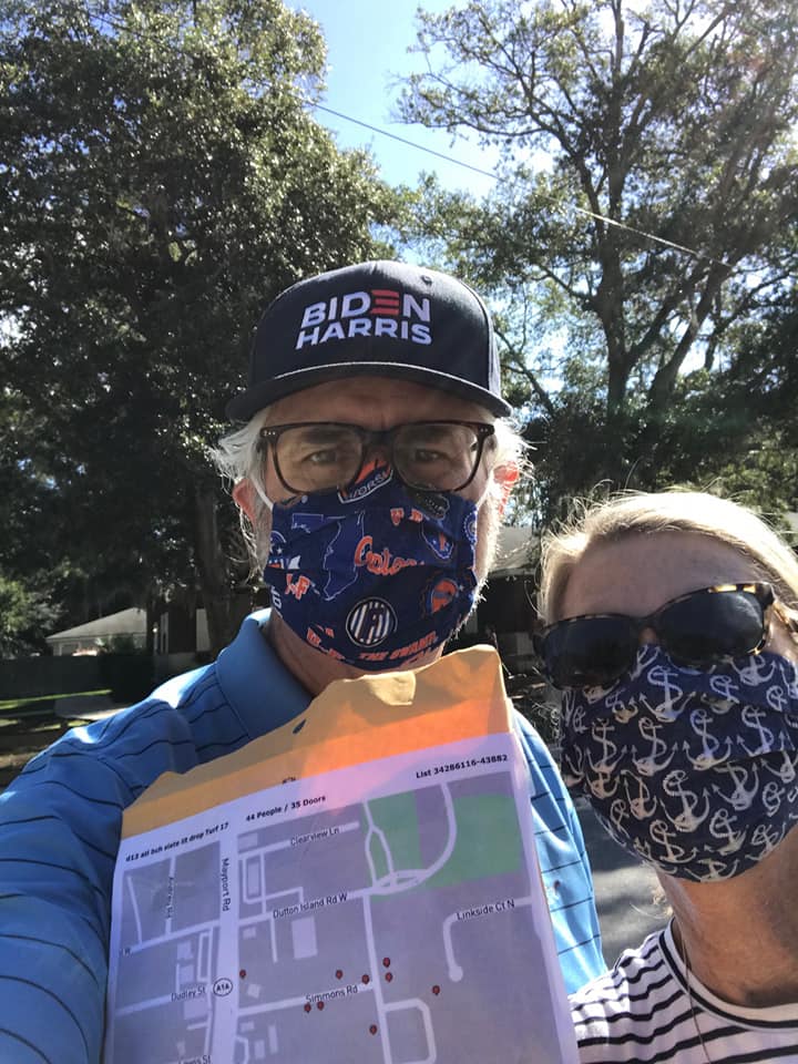 BAMActivists's tweet image. We are on it today! Sign waving at Beaches library, lit drops &amp;amp; vote curing with @DuvalDEC  @now_jax  @BAM @JaxYoungDems  Beaches Democratic Club #vote2020