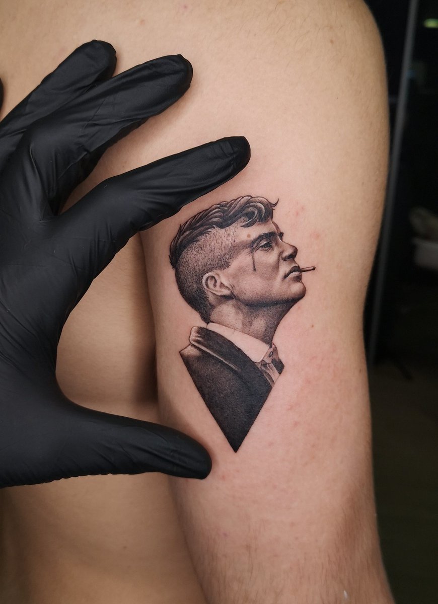 bernardelazaro's tweet photo. Por orden de los putos Peacky Blinders #tattoo #microrealismo

Sígueme en instagram para más tattoos: @bernartattoo https://t.co/KXAvjFMZ5X