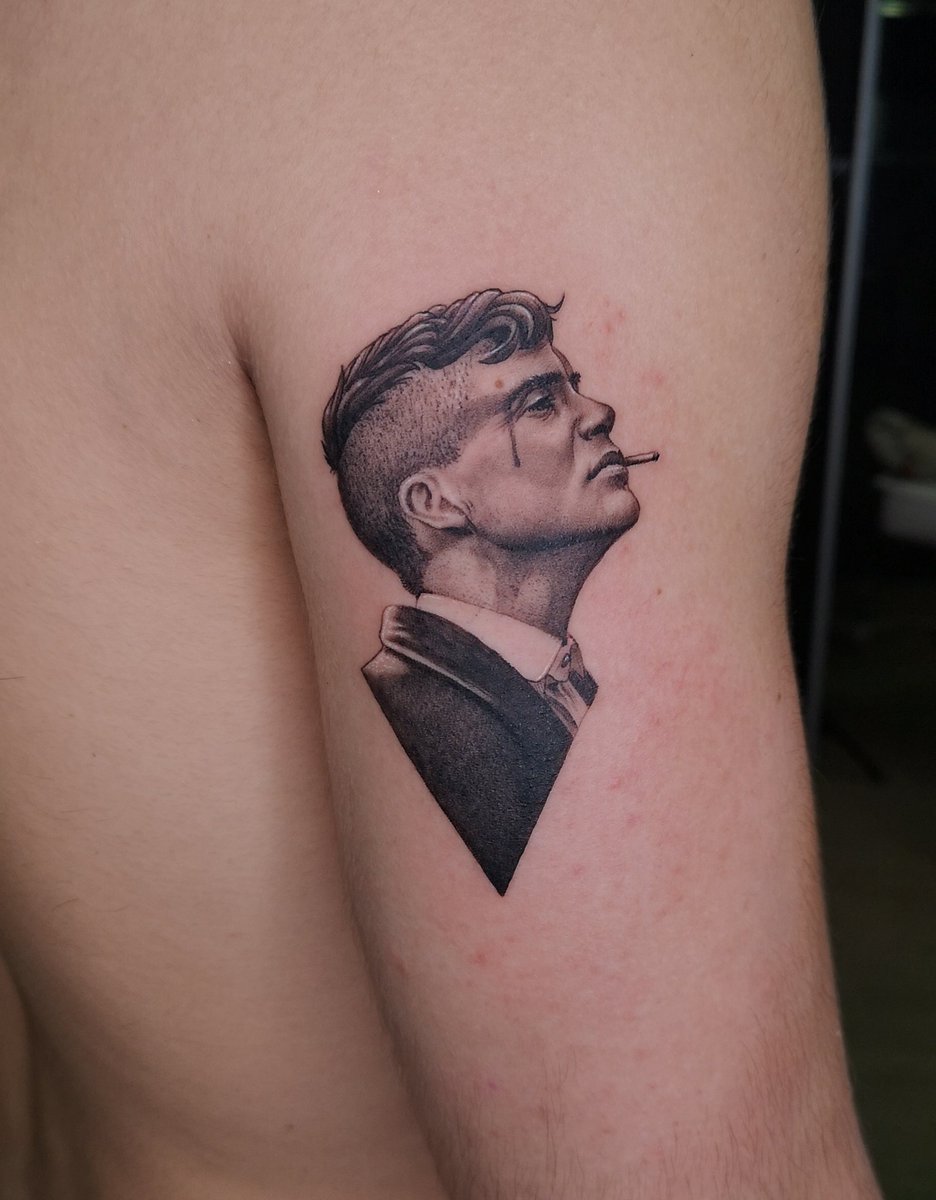 bernardelazaro's tweet photo. Por orden de los putos Peacky Blinders #tattoo #microrealismo

Sígueme en instagram para más tattoos: @bernartattoo https://t.co/KXAvjFMZ5X