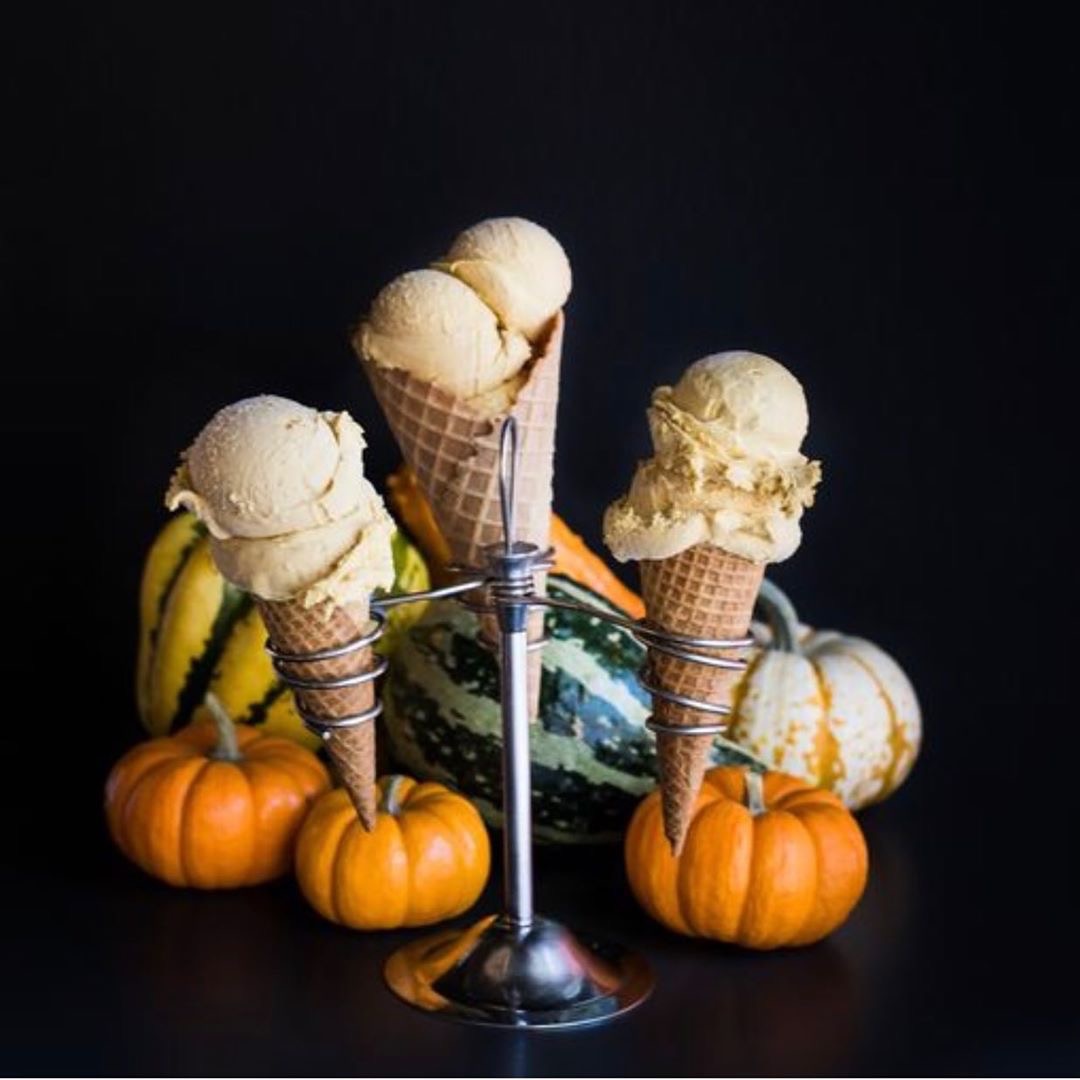 pagliaccipizza's tweet photo. Pumpkin pie takes its final form in pumpkin gelato from Gelatiamo. Grab a pint with your next order to get in the fall spirit.
#pagliaccipizza #gelatiamo #communitypartners #gelato #pumpkingelato https://t.co/6E6CiAomMy