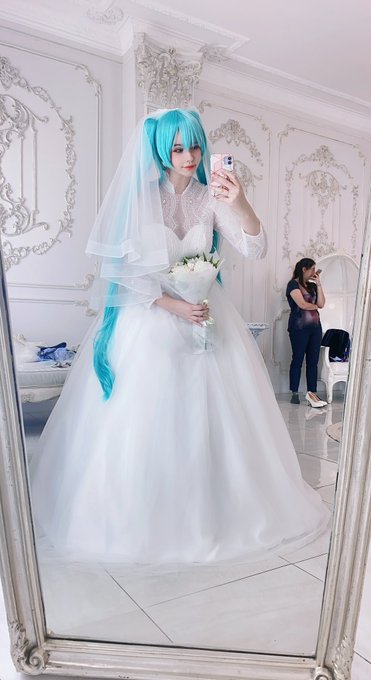 初音ミクWEDDING Day backstages 💍 #VOCALOID #初音ミク #初音ミク誕生祭2020 #cosplay https://t.co/xrXCbmpBxm<a href="/tag/vocaloid"class="tags">#VOCALOID</a><a href="/tag/%E5%88%9D%E9%9F%B3%E3%83%9F%E3%82%AF"class="tags">#初音ミク</a><a href="/tag/%E5%88%9D%E9%9F%B3%E3%83%9F%E3%82%AF%E8%AA%95%E7%94%9F%E7%A5%AD2020"class="tags">#初音ミク誕生祭2020</a><a href="/tag/cosplay"class="tags"><span>#cosplay</span></a>