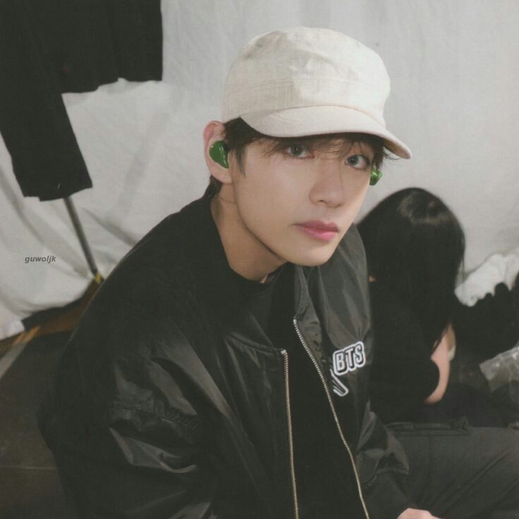 oks, lagi cari fambestan baru, sekalian bantu rt/like

mutual? rt/like, nanti gua kasi timbal balik
fambest? dm aja, thnk u 
#roleplayerindonesia #roleplay #rpindonesia #rpkpop #root