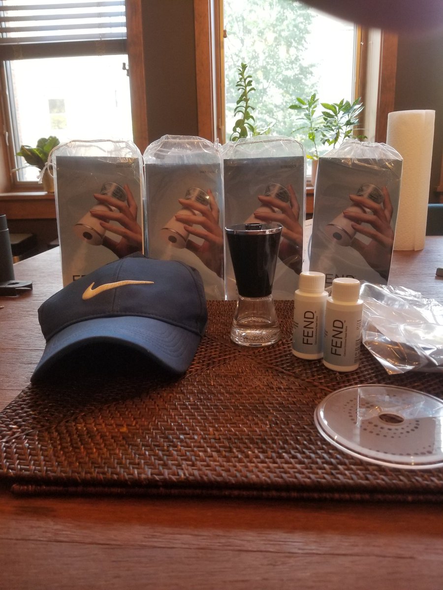 Evolutionariez's tweet image. @CloudSensory @hellofend 
Just got my FENDs!!!!
#hellofend