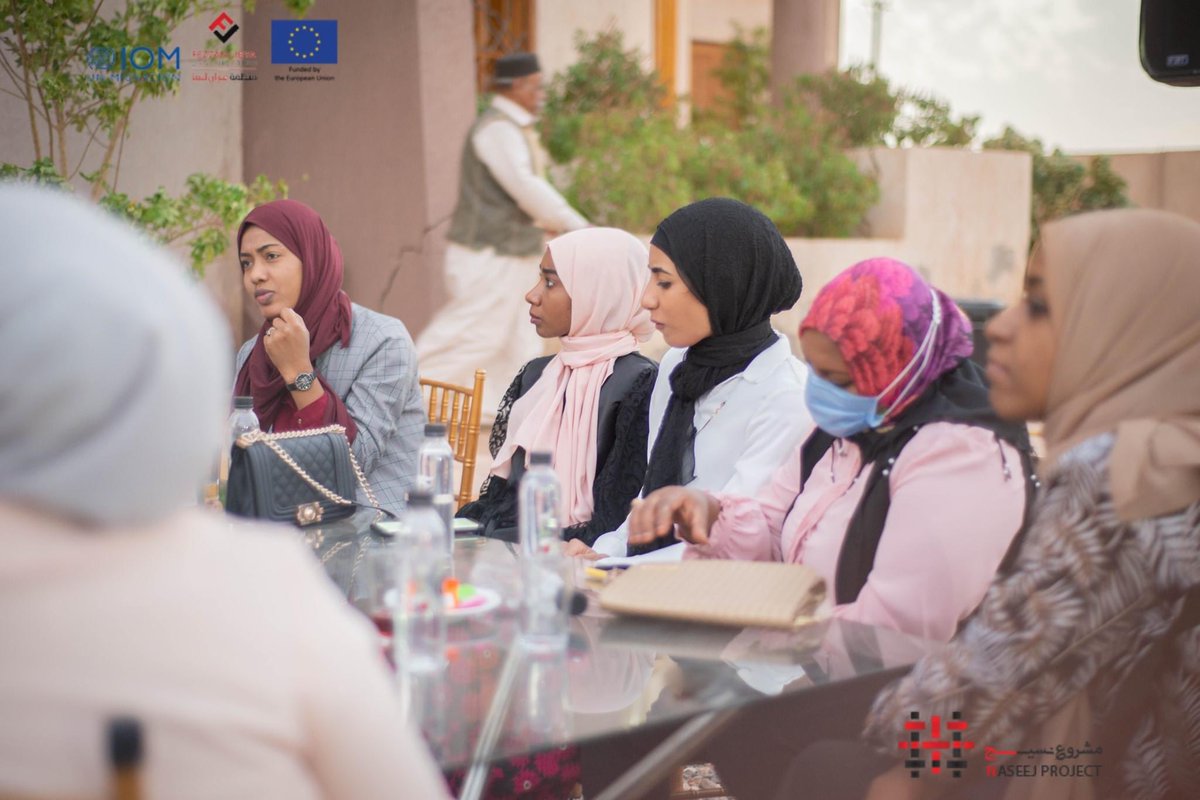 FezzanLibyaOrg's tweet photo. كانت البداية مع الأمسية الشعرية شارك فيها الشعراء المميزين  فاطمة عموم ، هود الأماني ، الذين قدموا عدداً من قصائدهم المتنوعة، وسط حضور من الفنانين و المثقفين والمهتمين .
#IOM_LIBYA
#IOM
#EU
#FLO https://t.co/XI3UnuU9Ci