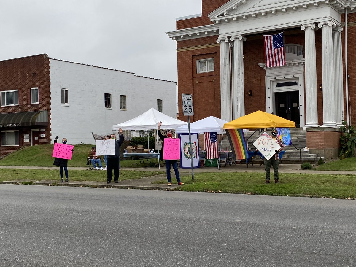 OVEC_WV's tweet photo. π³ Weβre out here with #HuntingtonPride to encourage folks to vote! Early voting now underway until 10/31 and thereβs still time to request your absentee ballot π³
#govotewv #vote #wv https://t.co/fYav835XFN