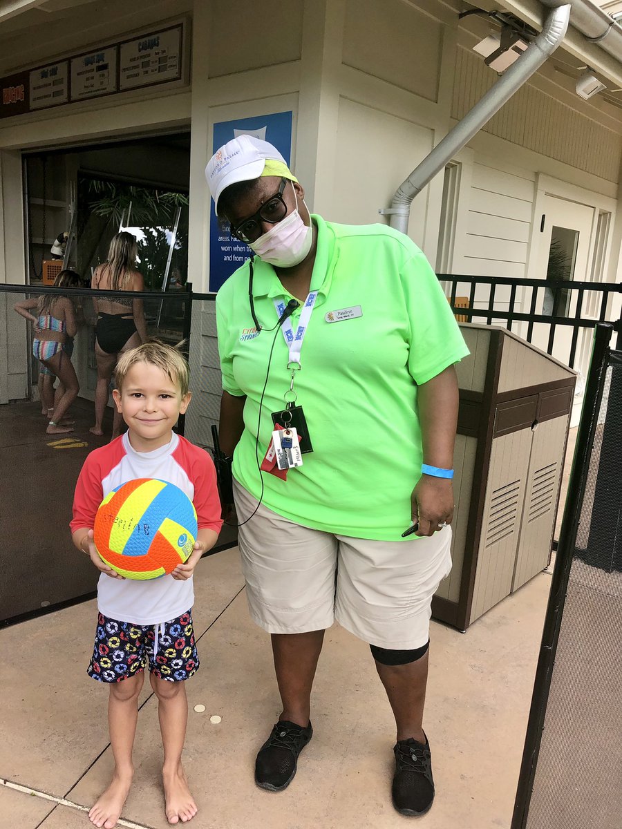 svueofan's tweet photo. Super huge shout out to Pauline at @GaylordPalms @GaylordHotels for being awesome and making my little guys day after he was heartbroken when he wasn’t quite tall enough to go on the big slide! #bestemployeeever https://t.co/wifIHxNVrq