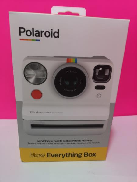 Nolotire's tweet photo. CAMARA DE FOTOS POLAROID NOW, por sólo 89,00 € en Nolotire Fuenlabrada, este es el enlace a nuestra web... https://t.co/gXvrvzWymv https://t.co/7VmUmfrAQ5