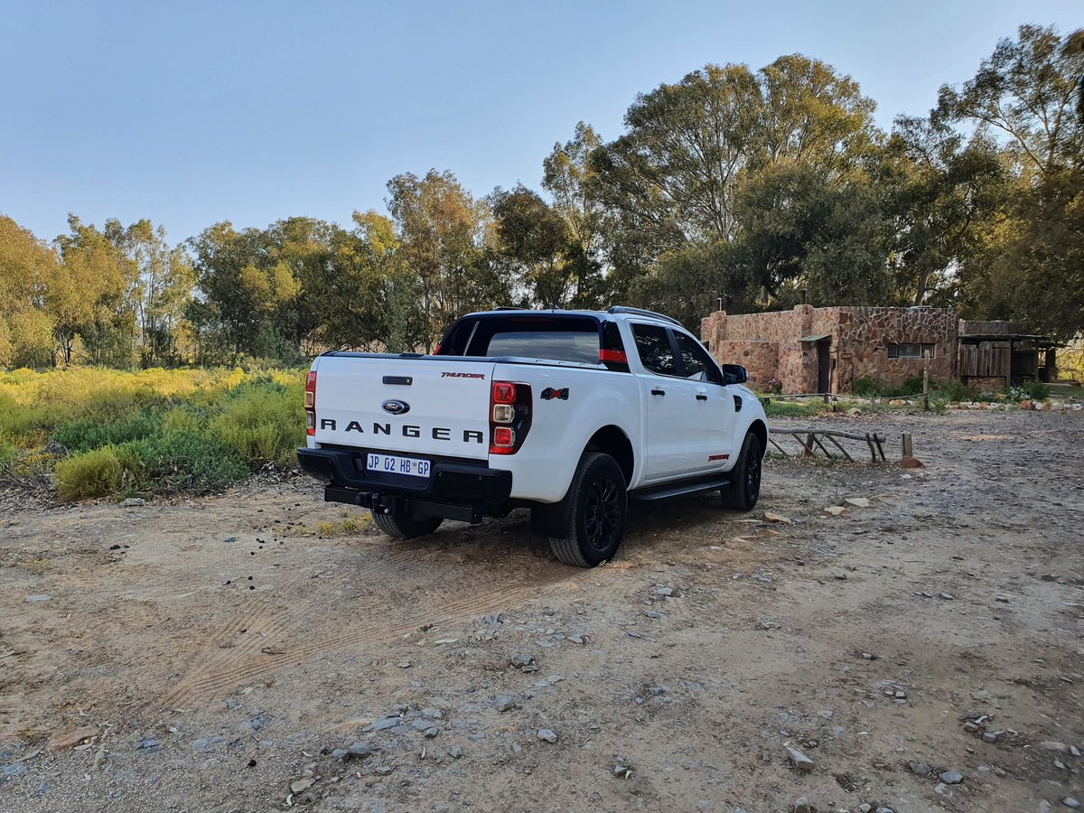 TheCapeTownGuy's tweet photo. The Ford Ranger Thunder in her natural habitat.
#FordWeekend #RangerThunder @FordSouthAfrica https://t.co/TgcwF22k5z