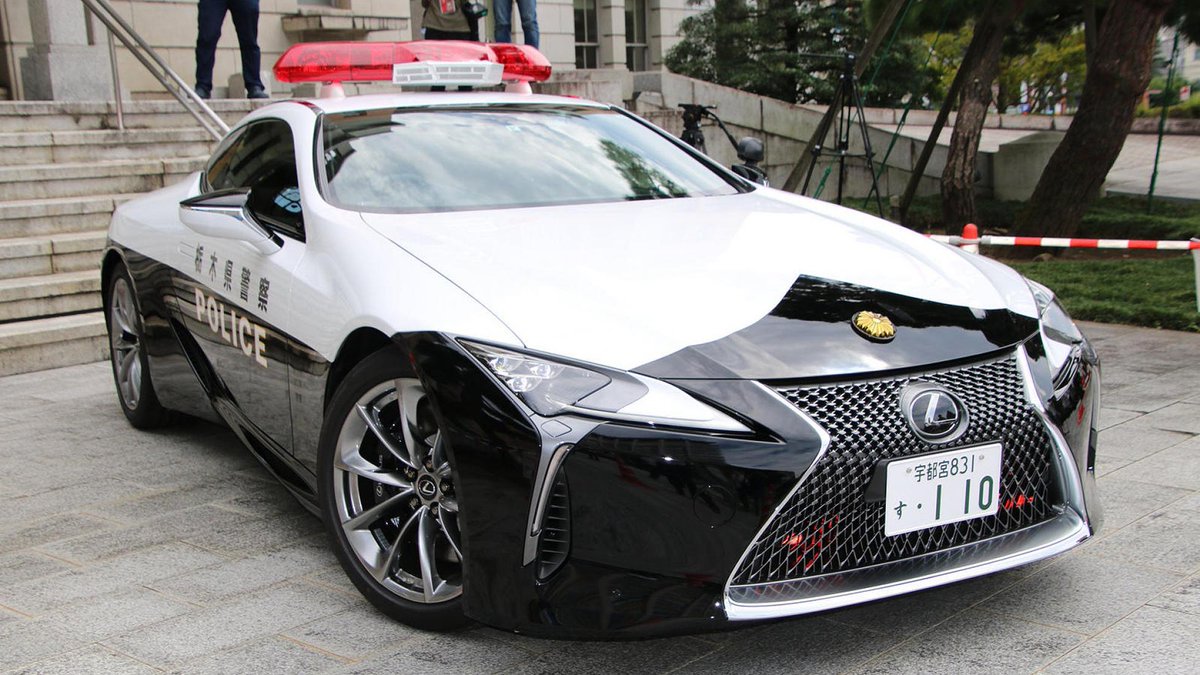 Top Gear This Police Lexus Lc500 Will Round Up Japanese Speeders Japan S Police Force Gets Its Hands On A V8 Super Coupe In Uniform T Co Pxopxd5kqz T Co Zwy0taeslr