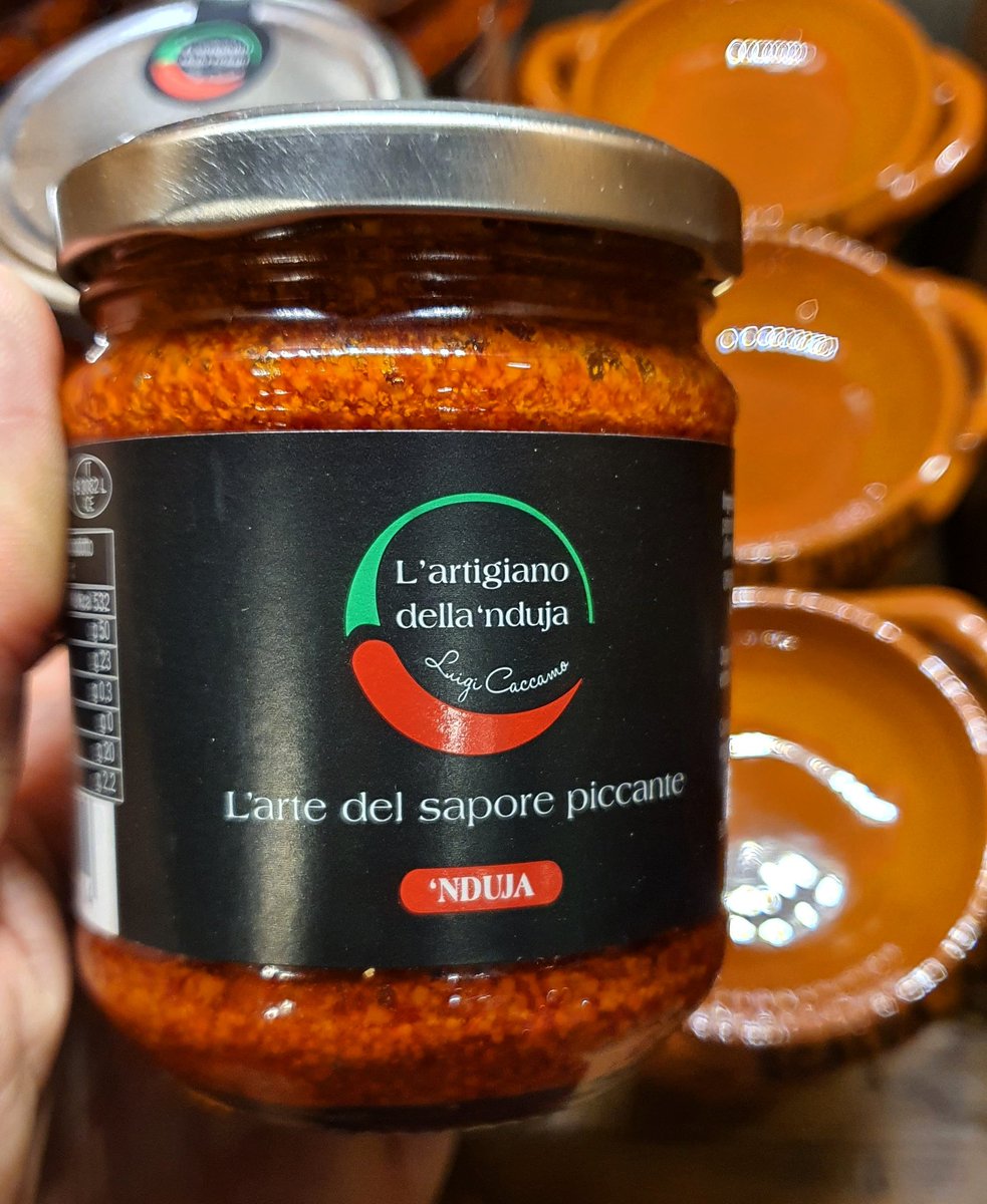 ilovecalabria's tweet image. Si scrive #nduja di #Spilinga ma si legge #calabria

La compri online anche con lo #scaldanduja su ilovecalabria.store