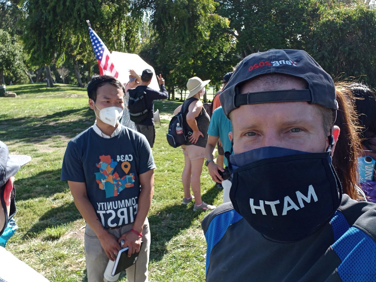 tuser5555's tweet photo. @AndrewYang My friend told me via text that he is gonna fill out his #MailInBallot today, I told him about @davidkim2020... he then texted "Ok cool. I'll vote for him"
🙂🧢👏👏👏👏👏 #YangGang #CA34 #VoteDavidKim #YesWeKim #KimWeCan #davidkimforcongress https://t.co/XllbzRKBiY