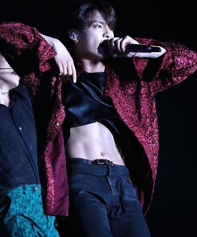 and finally, of course. a moment of (horny) silence for the abs.