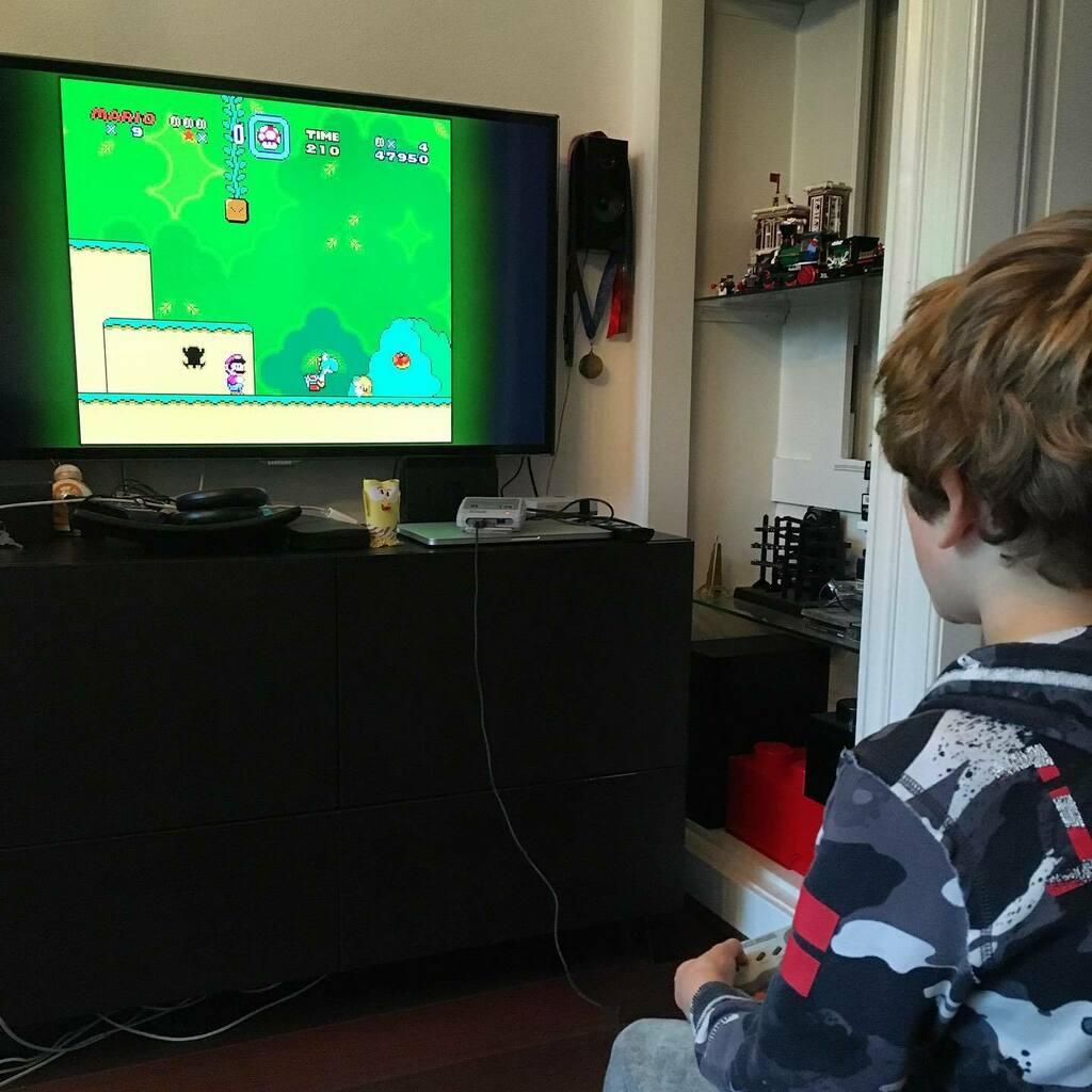 RolfHut's tweet photo. After having made a hundred levels in #mariomaker2, my kid (7) asked: “can I play #Mario on your old #nintendo?” Sure! I fired up the #nintendomini and after one level of #supermario world: “wow, this is really hard!!”
#neshard #retro #retrogaming #mari… https://t.co/bHXb5TqmZZ https://t.co/ptGgh2M7dS