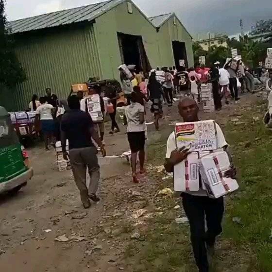 Naija_PR's tweet image. Food items looted in Ekiti are poisonous - Goverment raises alarm