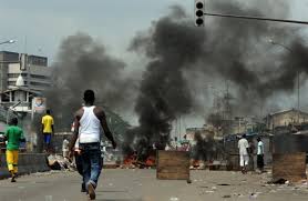 ariel_radio's tweet photo. Non à la Guerre en cote d'ivoire https://t.co/AWPfaMCWqZ