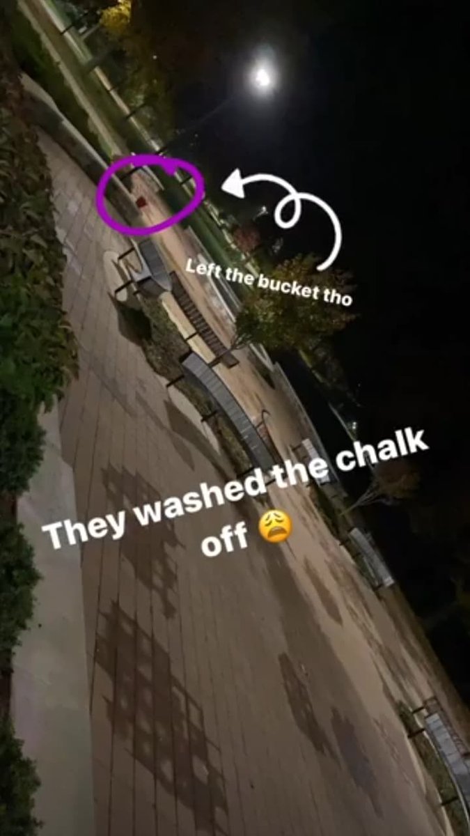 AsscoHounds's tweet image. Retweet if you would rather have your tuition money go towards
-Putting AC in the dorms
-Fixing the potholes in the roads
-Better dining options
-Better sports equipment/playing fields
-Paying professors more
-Anything other than washing off chalk in the middle of the night